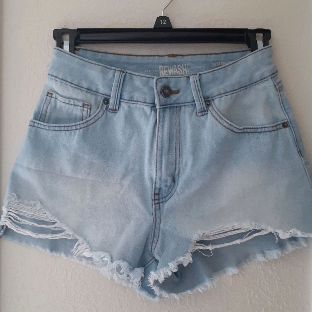 New York Rewashed high-waisted shorts